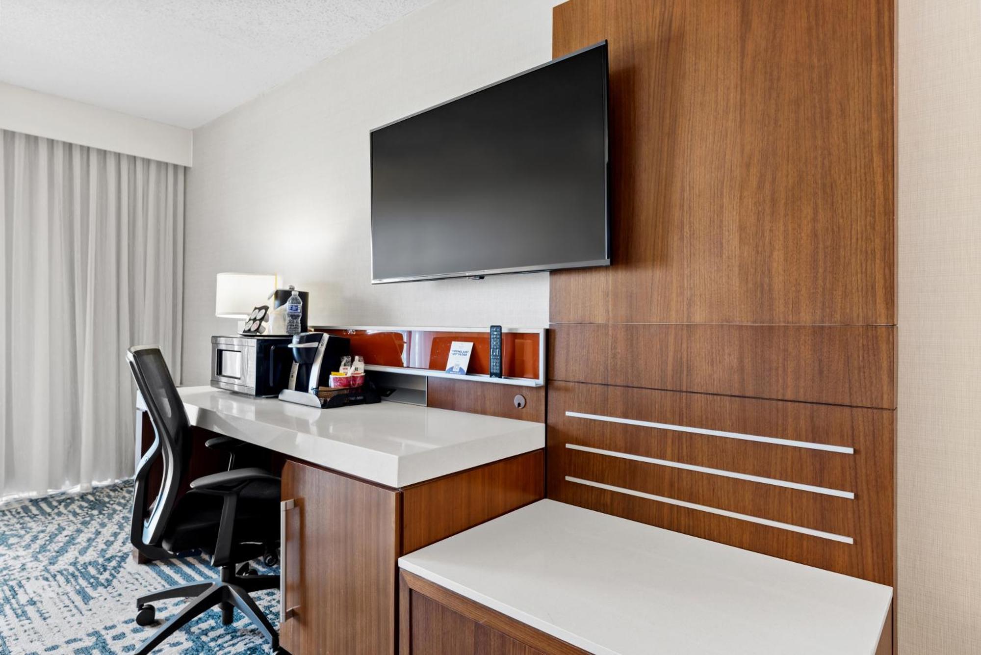 Delta Hotels By Marriott Mount Pleasant Racine Extérieur photo